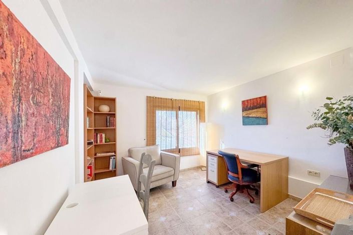 Image No.22-4 Bed Villa for sale