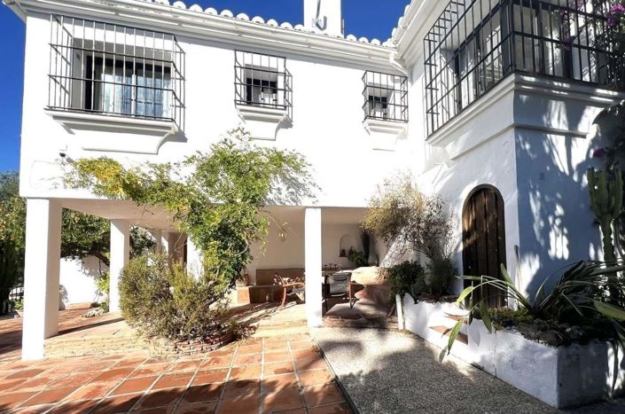 Image No.3-4 Bed Villa for sale