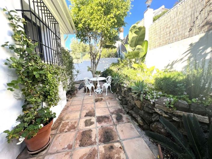 Image No.4-4 Bed Villa for sale