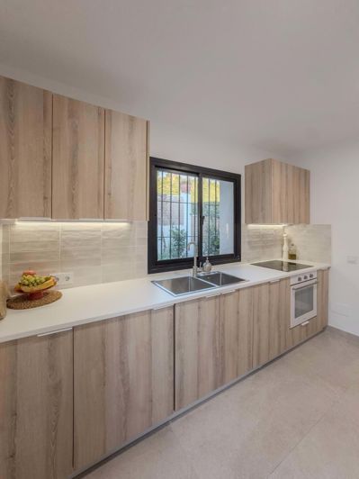 Image No.7-4 Bed Villa for sale