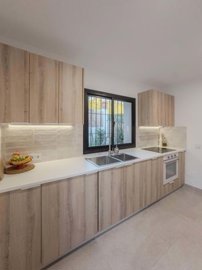 1447-651524-78d1f4f8b6655591b02d22fabb36a692d