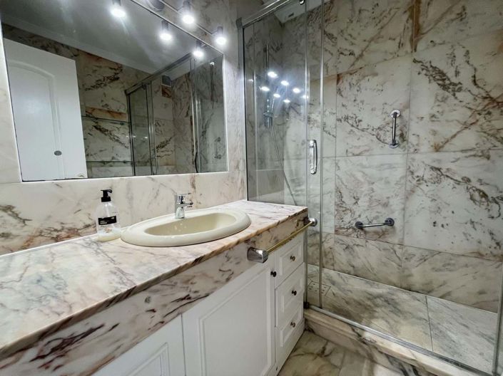 Image No.13-2 Bed Townhouse for sale