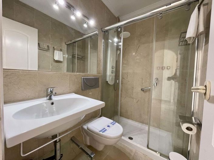 Image No.15-2 Bed Townhouse for sale