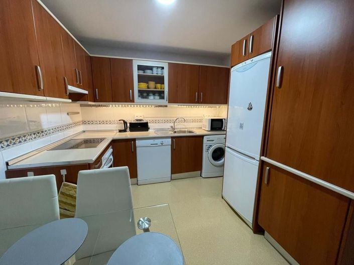 Image No.10-3 Bed Apartment for sale