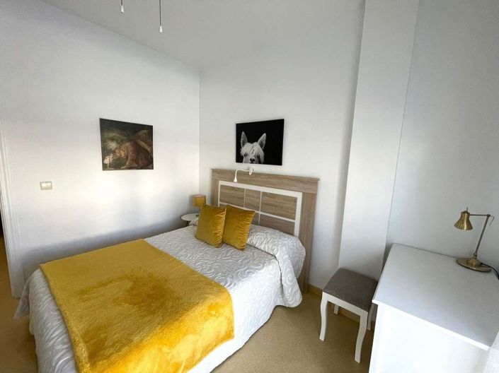 Image No.25-3 Bed Apartment for sale