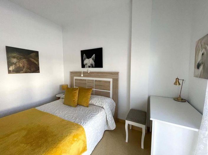 Image No.28-3 Bed Apartment for sale