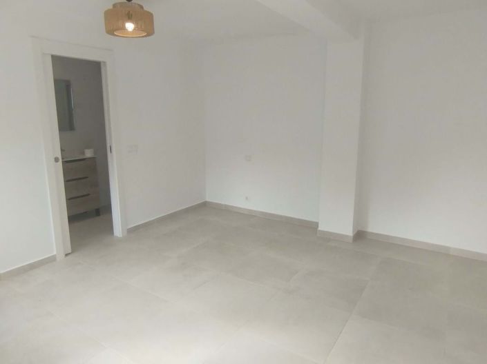 Image No.50-4 Bed Villa for sale