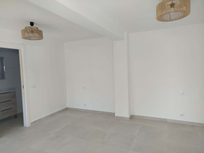 Image No.52-4 Bed Villa for sale