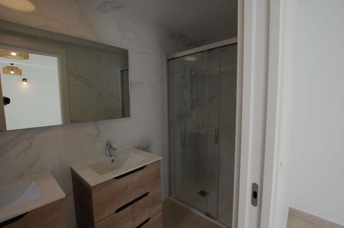 Image No.60-4 Bed Villa for sale