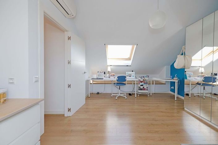 Image No.24-5 Bed Townhouse for sale