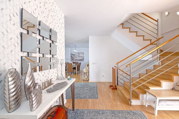 Image No.4-5 Bed Townhouse for sale