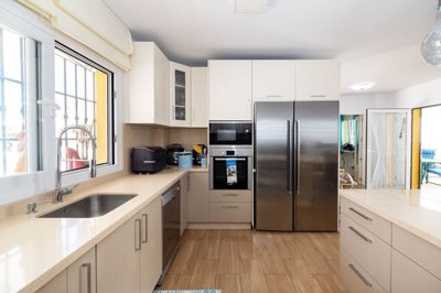 1447-647284-78d1f4f8b6655591b02d22fabb36a692d