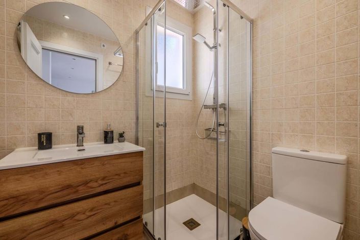 Image No.20-2 Bed Apartment for sale