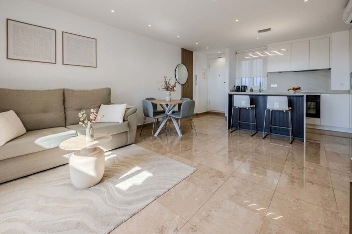 Image No.8-2 Bed Apartment for sale