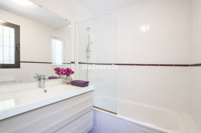 Image No.14-Jumelé de 3 chambres à vendre à La Duquesa