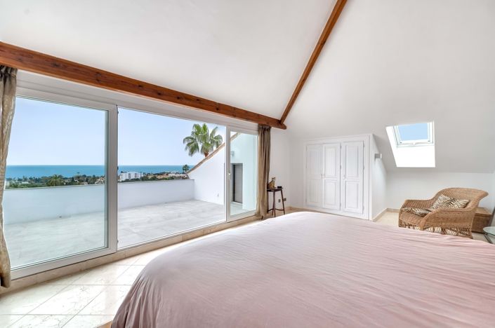 Image No.14-4 Bed Villa for sale