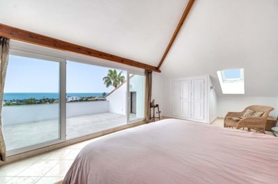 1447-623222-78d1f4f8b6655591b02d22fabb36a692d