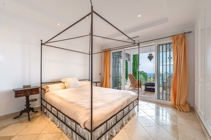 Image No.4-4 Bed Villa for sale