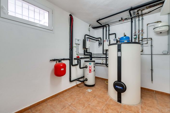 Image No.42-4 Bed Villa for sale