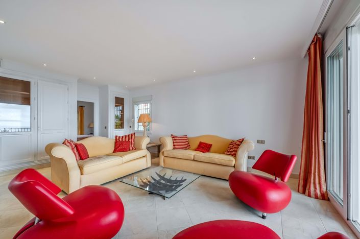 Image No.56-4 Bed Villa for sale