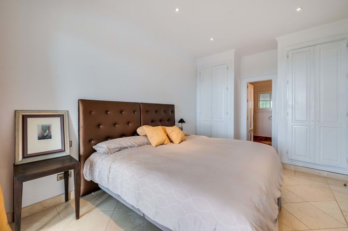 Image No.58-4 Bed Villa for sale