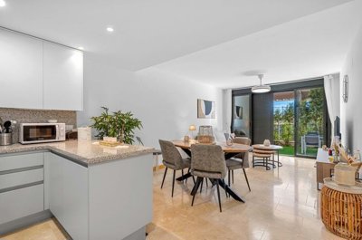 1447-652264-78d1f4f8b6655591b02d22fabb36a692d