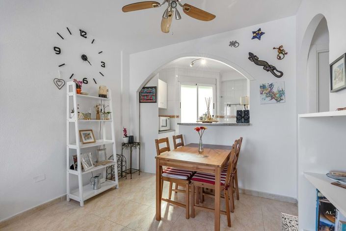 Image No.8-2 Bed Bungalow for sale