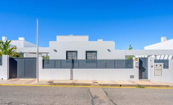 Image No.40-3 Bed Villa for sale