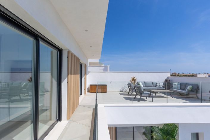 Image No.31-3 Bed Villa for sale