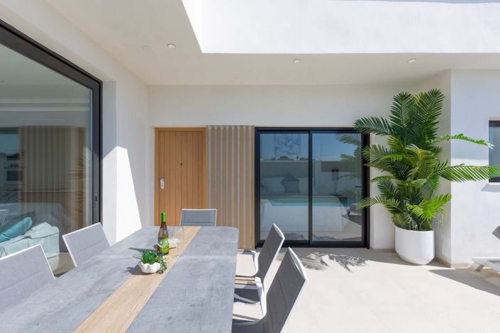 Image No.40-3 Bed Villa for sale