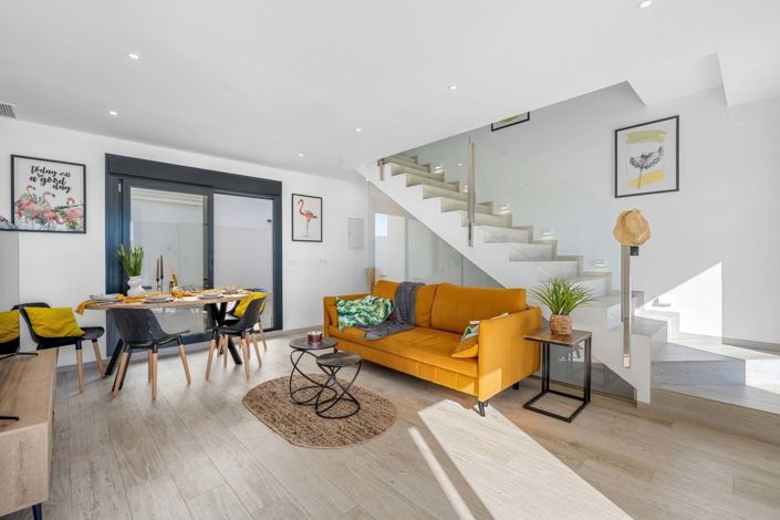 Image No.6-4 Bed Villa for sale