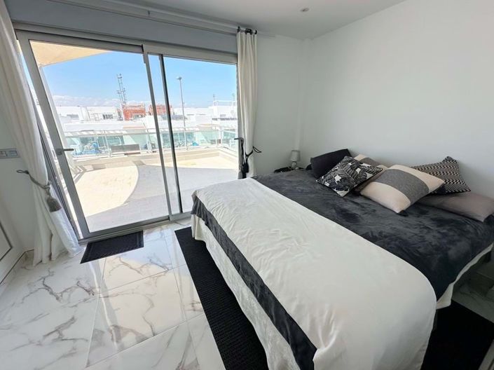 Image No.16-Villa de 4 chambres à vendre à Los Alcázares