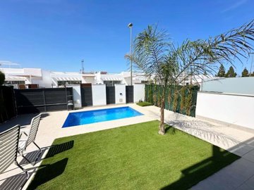 1447-651945-78d1f4f8b6655591b02d22fabb36a692d