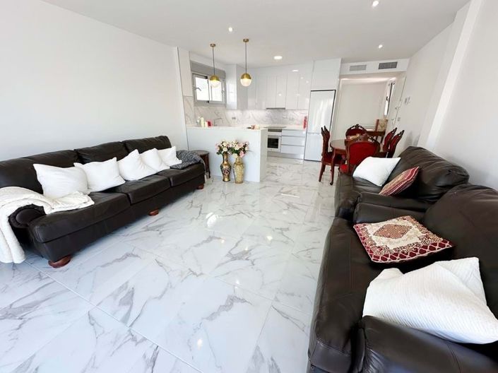 Image No.3-4 Bed Villa for sale