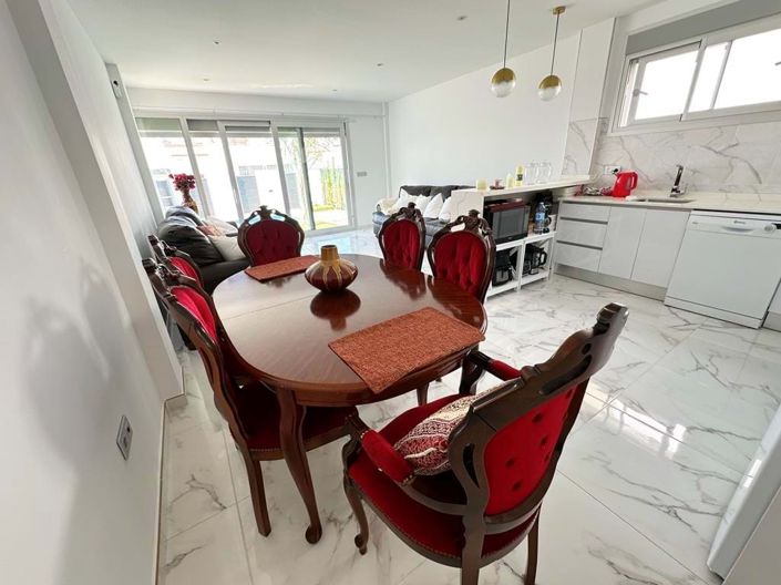 Image No.32-Villa de 4 chambres à vendre à Los Alcázares