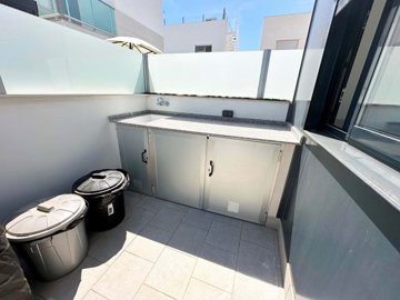 1447-651945-78d1f4f8b6655591b02d22fabb36a692d