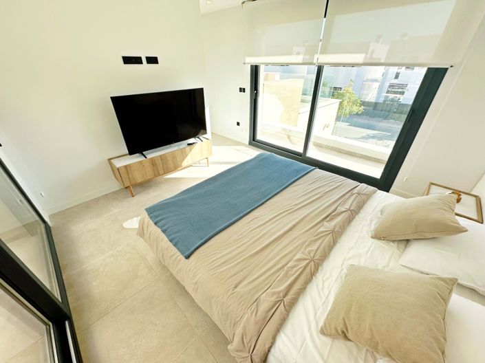 Image No.40-3 Bed Villa for sale