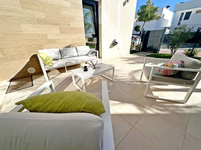 Image No.5-3 Bed Villa for sale