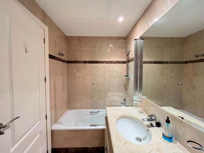 Image No.14-2 Bed Apartment for sale