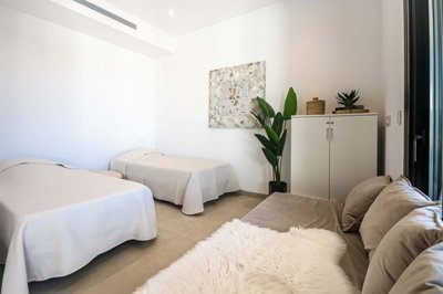 1447-652760-78d1f4f8b6655591b02d22fabb36a692d