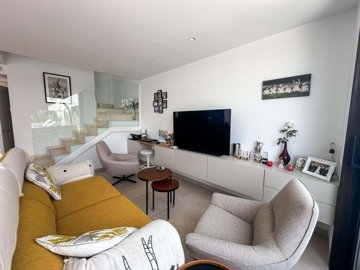 1447-652762-78d1f4f8b6655591b02d22fabb36a692d