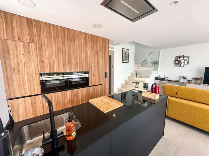 Image No.9-3 Bed Villa for sale