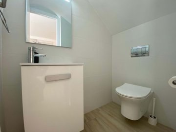 1447-652765-78d1f4f8b6655591b02d22fabb36a692d