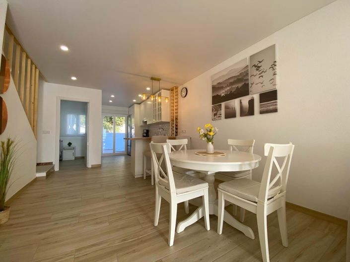 Image No.5-3 Bed Townhouse for sale