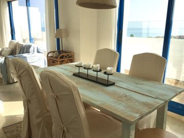 1447-253132-78d1f4f8b6655591b02d22fabb36a692d