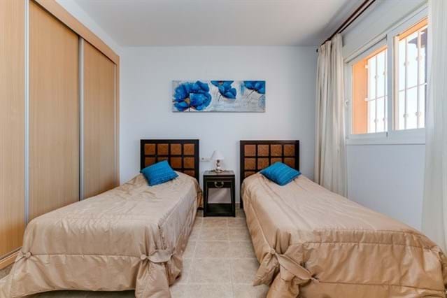 Image No.10-3 Bed Apartment for sale