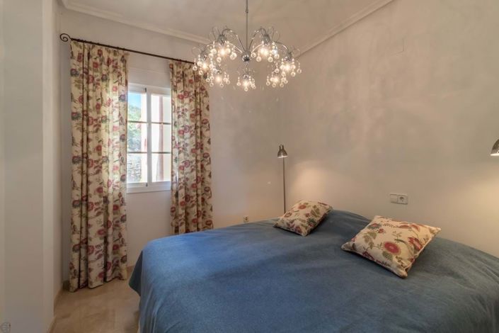 Image No.12-3 Bed Apartment for sale