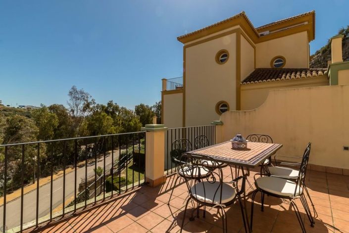 Image No.17-3 Bed Apartment for sale