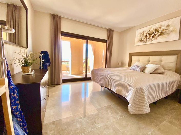 Image No.17-3 Bed Apartment for sale