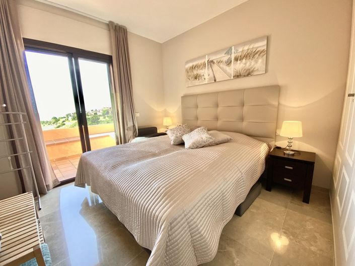 Image No.18-3 Bed Apartment for sale